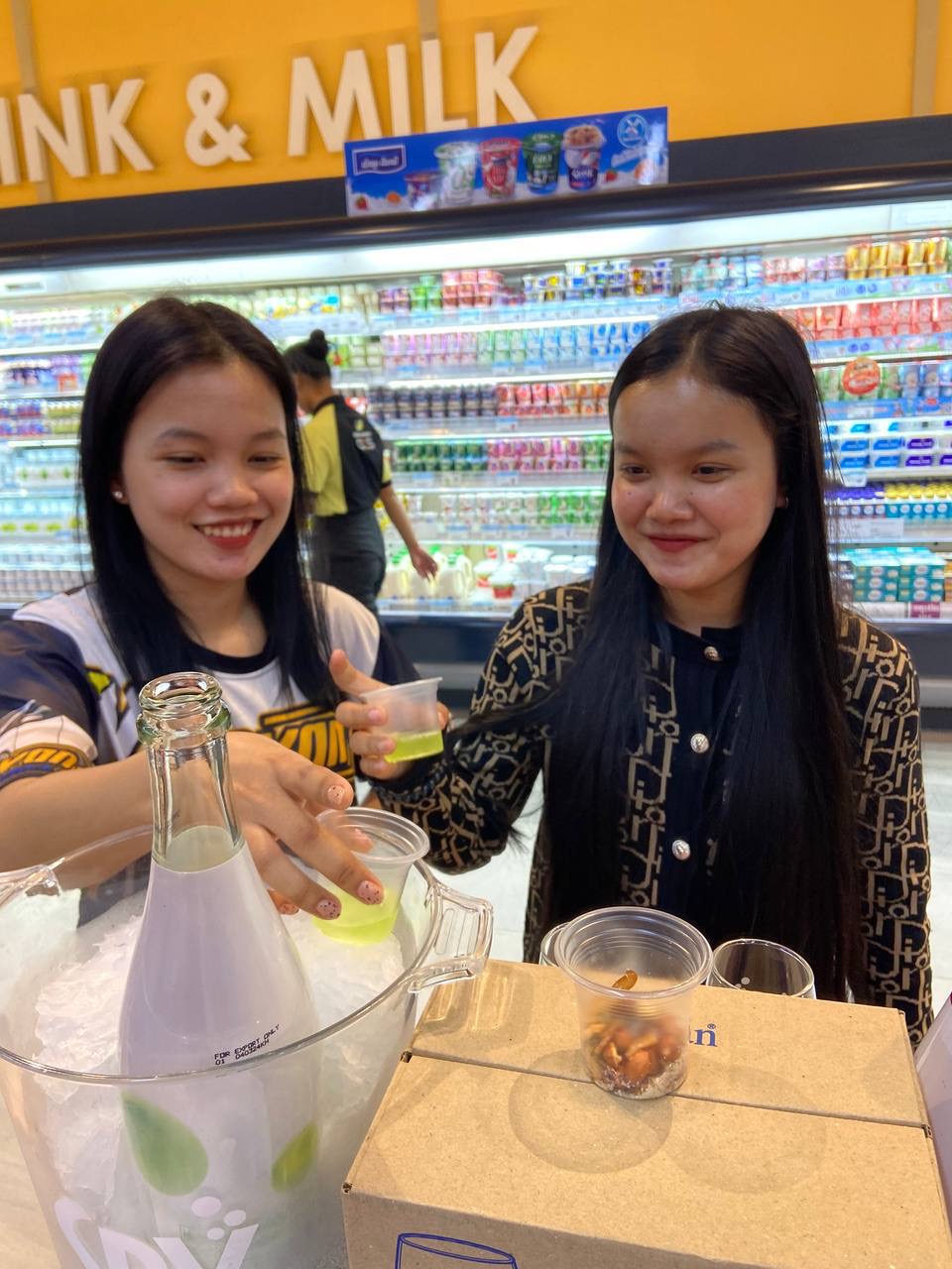 SPY Sparkle Fruit Revolutionizing FMCG Distribution with Da Houg Heng at Makro Cambodia - Image 4