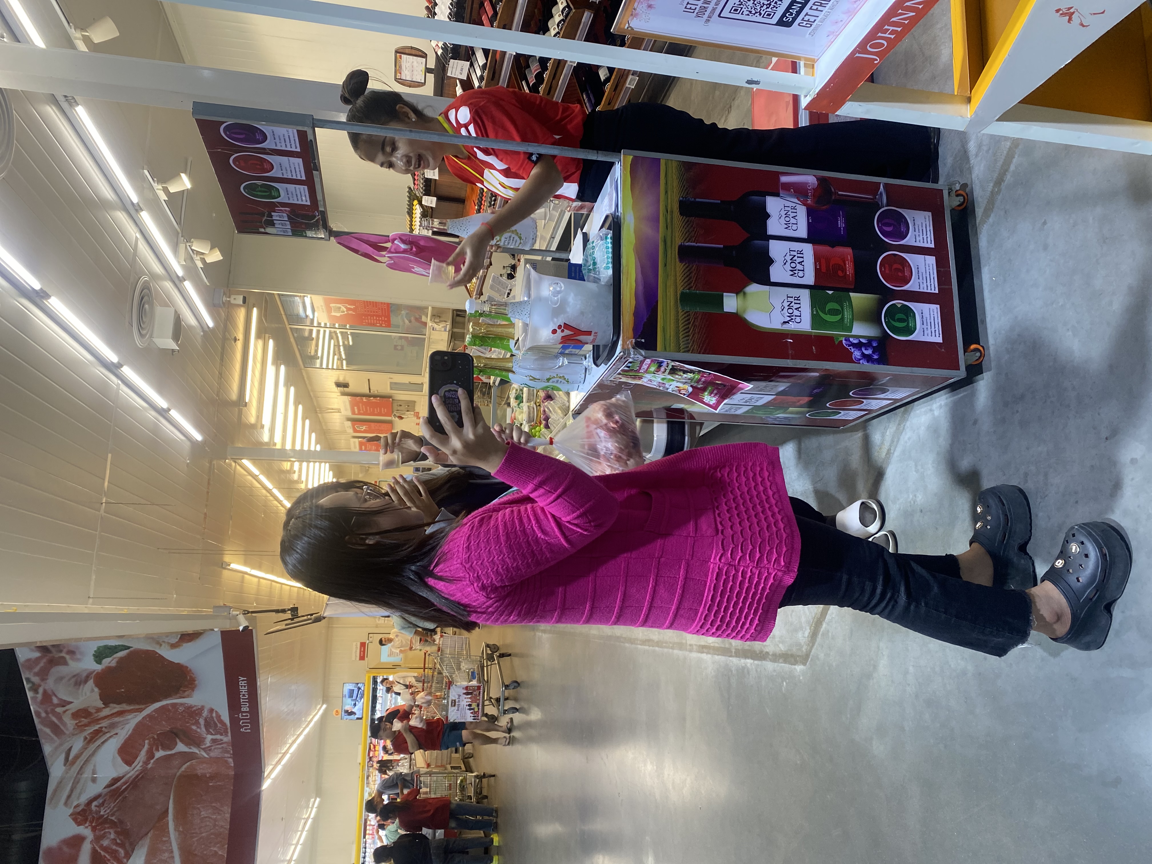 SPY Sparkle Fruit Revolutionizing FMCG Distribution with Da Houg Heng at Makro Cambodia - Image 52