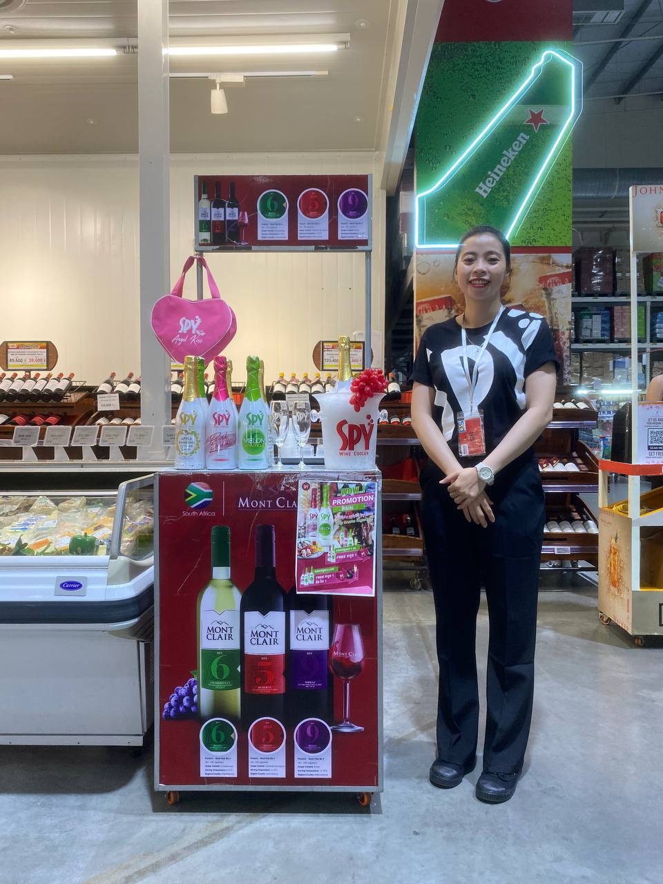SPY Sparkle Fruit Revolutionizing FMCG Distribution with Da Houg Heng at Makro Cambodia - Image 116