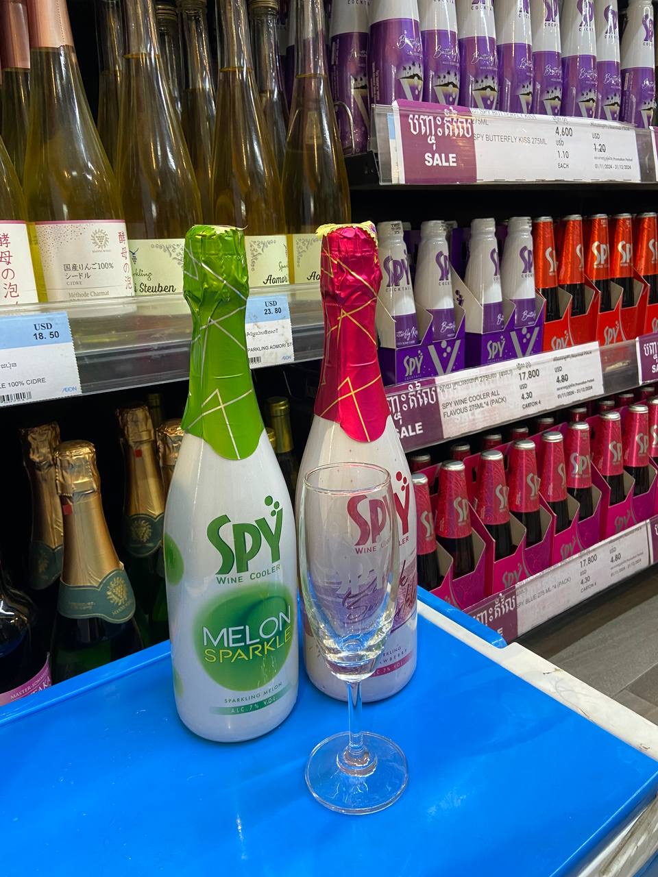 SPY Sparkle Fruit Revolutionizing FMCG Distribution with Da Houg Heng at Makro Cambodia - Image 135